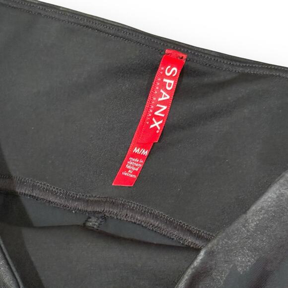 NWT SPANX Faux Leather Camo Leggings In Matte Black Womens Size M 20185R $110 - Picture 6 of 11